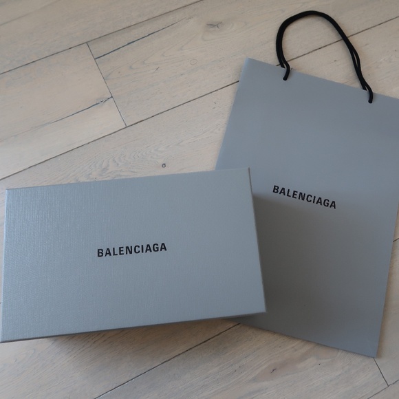 Authentic Balenciaga Medium Box & Shopping Bag – Designer Packaging Only - Picture 1 of 1